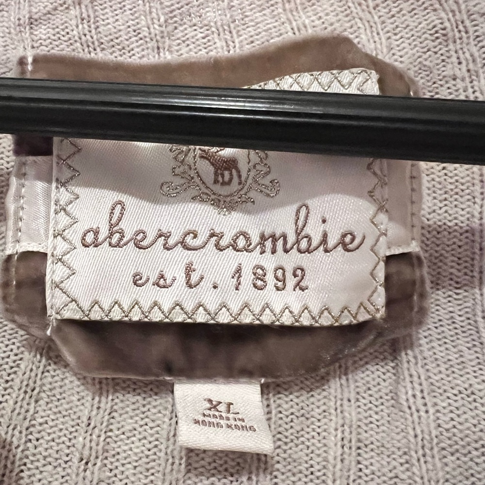 Abercrombie sweater with beading. - Picture 3 of 4